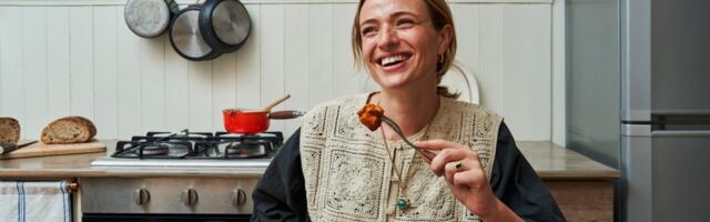 I'm the founder and CEO of a luxury bean company. I start my day with coffee and end it with a hot bath.