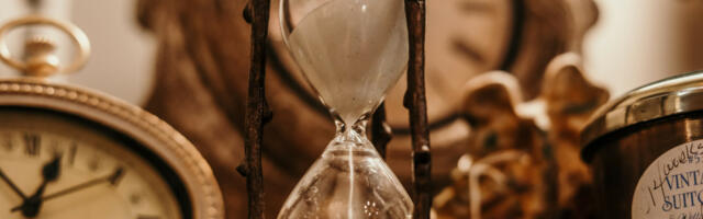 Tick-Tock Says the APP
