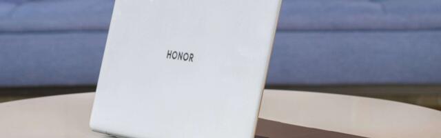 Honor MagicBook Art 14 Snapdragon in for review