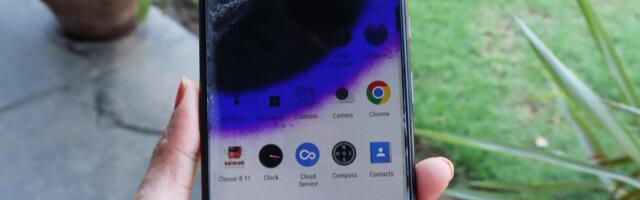 If You See A Purple Dot On Your Phone Screen, Here's What It Means