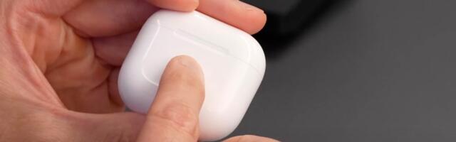 AirPods 4 Review Videos Show Hidden Pairing Button, Lack of MagSafe