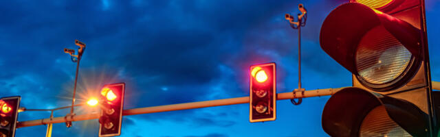 What's The Difference Between American And European Traffic Lights?