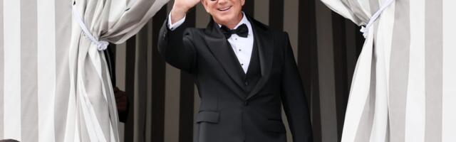 Jeff Bezos made a mess at the Washington Post. It's up to him to fix it.