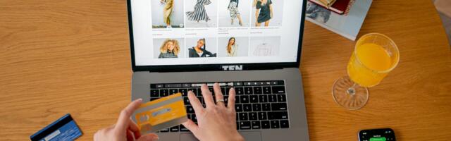 LISTEN: The Psychology Behind Online Shopping