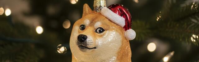 Как создать елочную игрушку из фото через нейросеть: топ ИИ и промты для новогоднего тренда