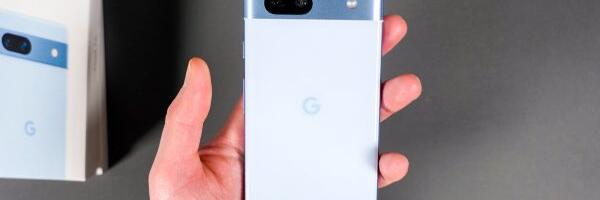 Google Pixel 7a Unboxing and Tour!