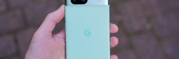 DEAL: Buy Pixel 8, Get Pixel 8a for $249 (50% Off)