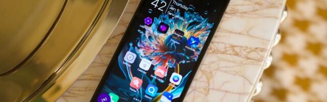 I tried a 3D smartphone from the future