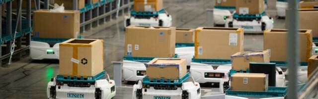 The world's largest sporting goods retailer is seeing warehouse productivity boosts with robots
