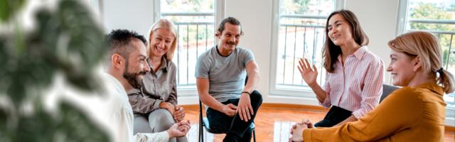 8 workplace phrases that sound professional but are actually passive-aggressive