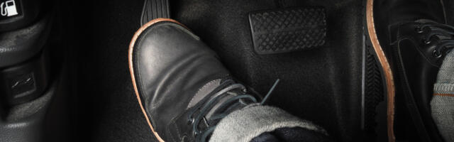 What Does 'Riding The Clutch' Mean On A Manual Car?