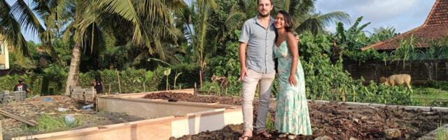 They met in Bali, fell in love, and built 2 tiny houses among the rice fields for $30,000