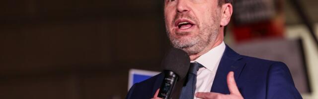 How one Democratic senator is tackling Trump’s corruption