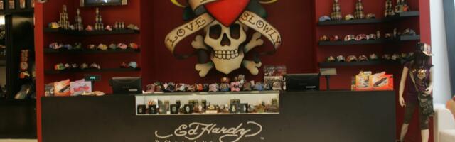 My 15-year-old sister's sprawling Christmas list shows Y2K brands like Ed Hardy and Hollister are hot with teens again