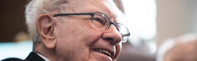 Why Warren Buffett's cash pile and Michael Burry's AI doubts make sense in this market