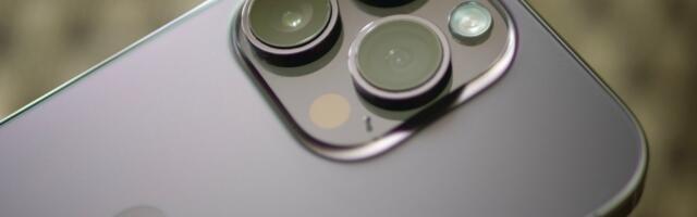 Gurman says waning iPhone SE stock could point to a new model