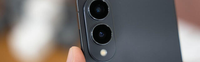 More people should know about this surprising risk to your phone’s camera