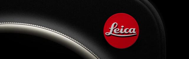 Yes, that is a real rotary zoom ring on this Leica Edition Ultra phone