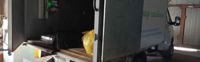 Зачем мусоровозу знать, сколько кг отходов он везет (еще и снимать все на камеру)