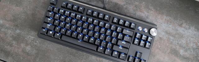The $500 Razer Huntsman Signature Edition keyboard is completely over-the-top... in all the right places