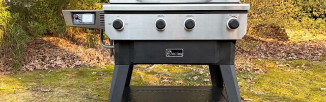 Recteq X-Fire Pro 825 review: A smart grill that pulls double duty