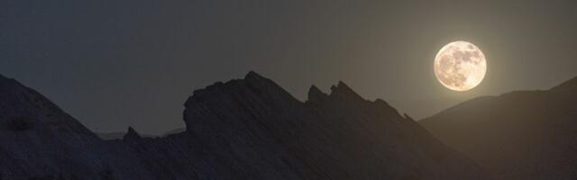 August's Full Sturgeon Moon Lines Up With Perseids, Saturn, Venus and Jupiter