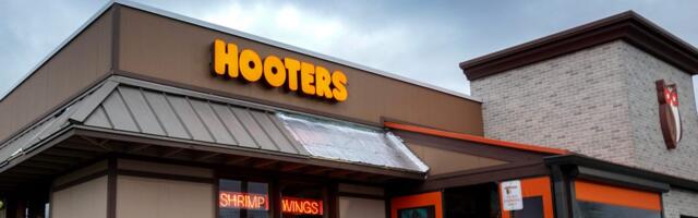 Hooters is getting a 're-Hooterization' as its founders retake control of the restaurant chain