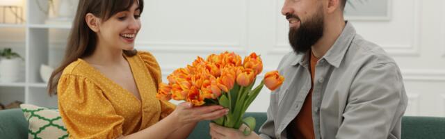 9 dating rituals boomers followed that built anticipation in ways instant messaging never can