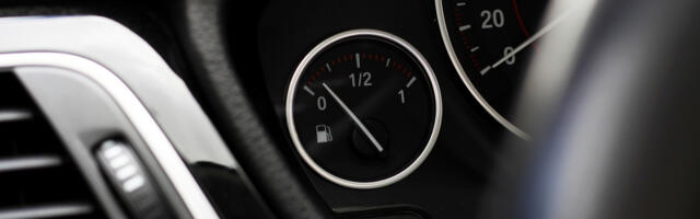 The Worst Cars For Fuel Economy All Have Something In Common