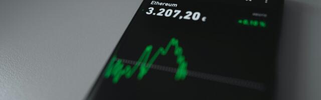 ETHZilla Shares Plunge Almost 30% as Dilution Fears Overshadow $349M Ether Treasury