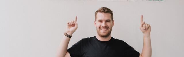 I was homeless at 17 while starting my company. Now it makes millions in revenue and has clients around the world.