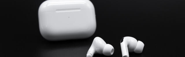 How To Make Your AirPods' Battery Life Last Longer