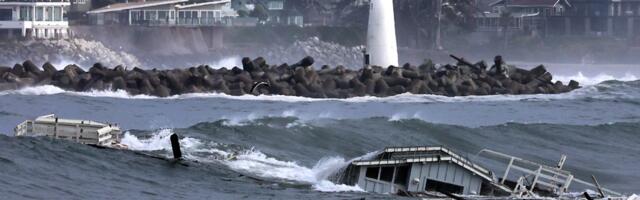 Santa Cruz wharf reopens after partial collapse