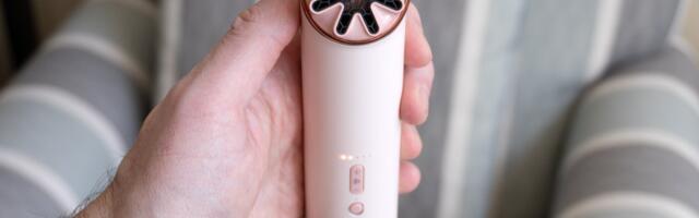 Dyson’s handheld fan is more powerful and louder than I expected