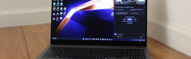 Samsung patent shows a laptop with a clever touch-sensitive palmrest for shortcuts