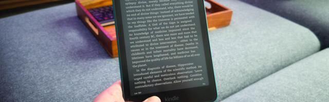 Kindle update lets you turn pages without touching the screen