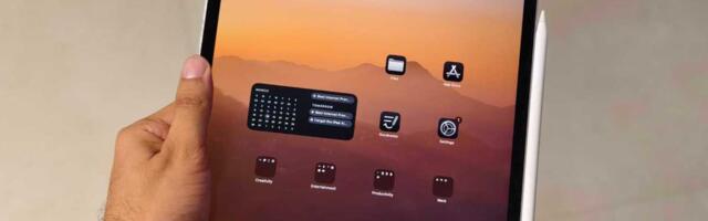 You could be folding your iPad as soon as next year