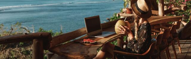 7 Best Companies Hiring ‘Work From Anywhere’ Remote Jobs Now