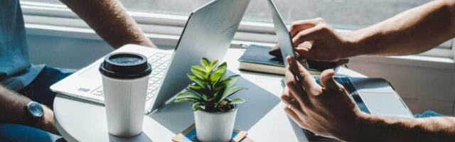 Canada’s small businesses felt the “true cost of a fractured global economy” in late 2025