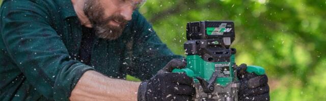 The Best Wood Routers To Use In Your Woodworking Projects (According To Reviews)