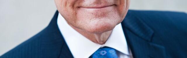 Old Paradigms Die Hard: Shifting from the Analog to the Digital Blockchain Economy, Don Tapscott