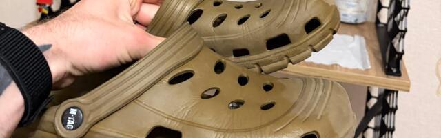 Ukrainian soldiers have been ditching combat boots for what they call 'tactical Crocs' when they're off the front lines