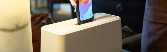 This toaster-looking gadget boosts your phone’s battery in seconds