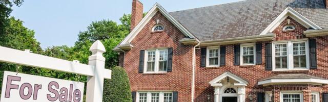 How a full-time doctor using real estate to hit financial independence sidesteps capital gains taxes and scales her portfolio