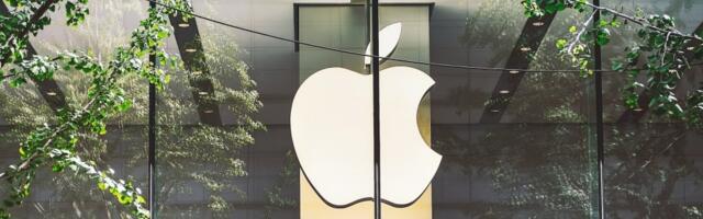 Apple reportedly stockpiling inventory to absorb tariff blows