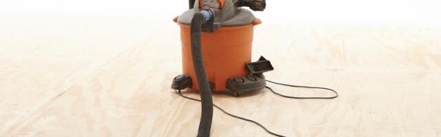 Want To Unclog A Drain Using A Shop Vac? Here's How To Do It