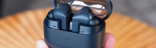 Samsung’s Galaxy Buds 4 Pro Only Have One Shot at Challenging AirPods Pro 3