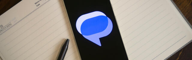 Here’s a first look at custom wallpapers in Google Messages