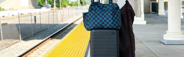I traveled over 8,000 miles on Amtrak last year. These are the 10 items I never board the train without.