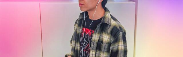 Everyone is Wearing Wired Earbuds Again. Here's Why I Never Stopped